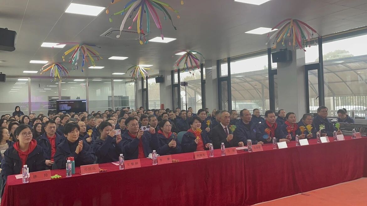 冰球突破-冰球电游豪华版_MG冰球游戏